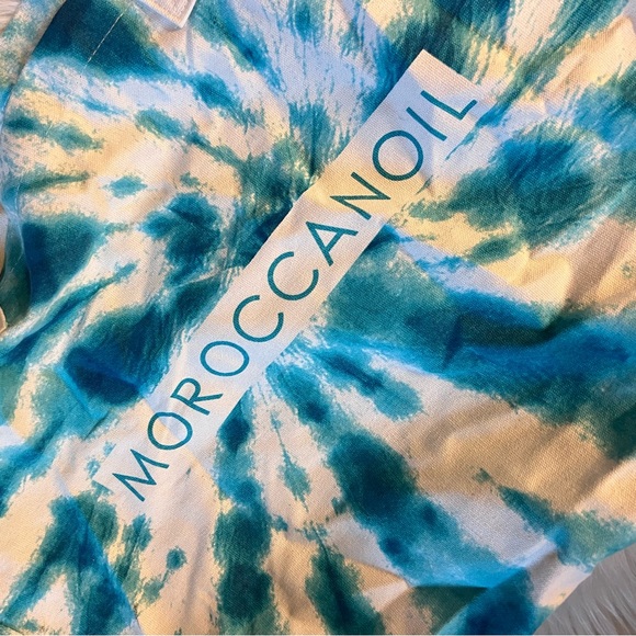 Moroccanoil Tie-Dye Tote Bag with 2 Terry Scrunchies - Picture 4 of 4